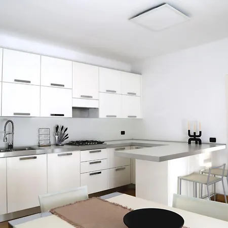 Elegante Im Zentrum In Der Naehe Des Meeres By Interhome *