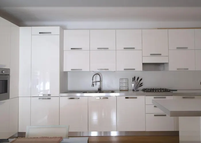 Apartment Elegante Im Zentrum In Der Naehe Des Meeres By Interhome *