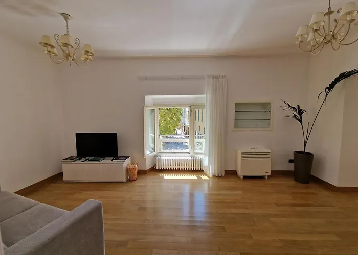 Elegante Im Zentrum In Der Naehe Des Meeres By Interhome Senigallia