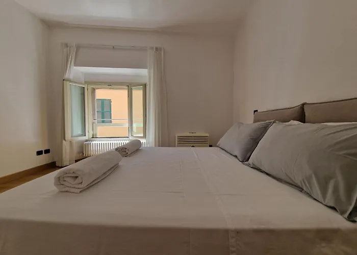 Elegante Im Zentrum In Der Naehe Des Meeres By Interhome Apartment