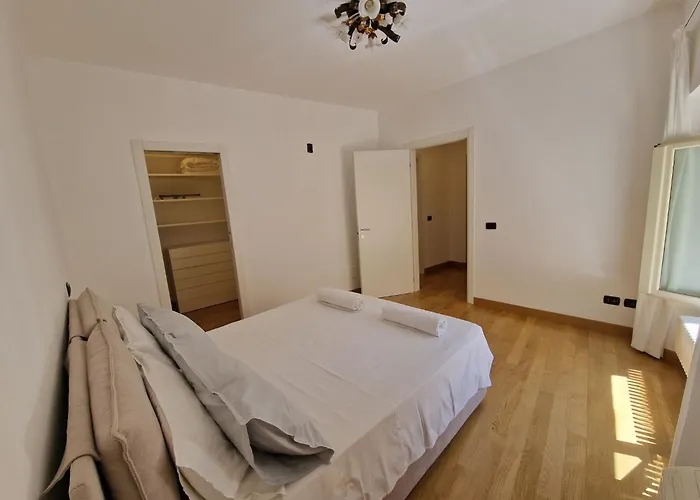 Elegante Im Zentrum In Der Naehe Des Meeres By Interhome *