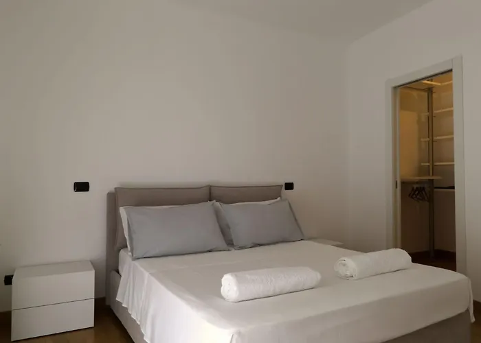 Elegante Im Zentrum In Der Naehe Des Meeres By Interhome Apartment Senigallia